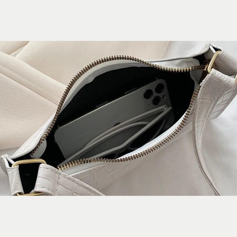 Clara Luxe Classic Shoulder Bag