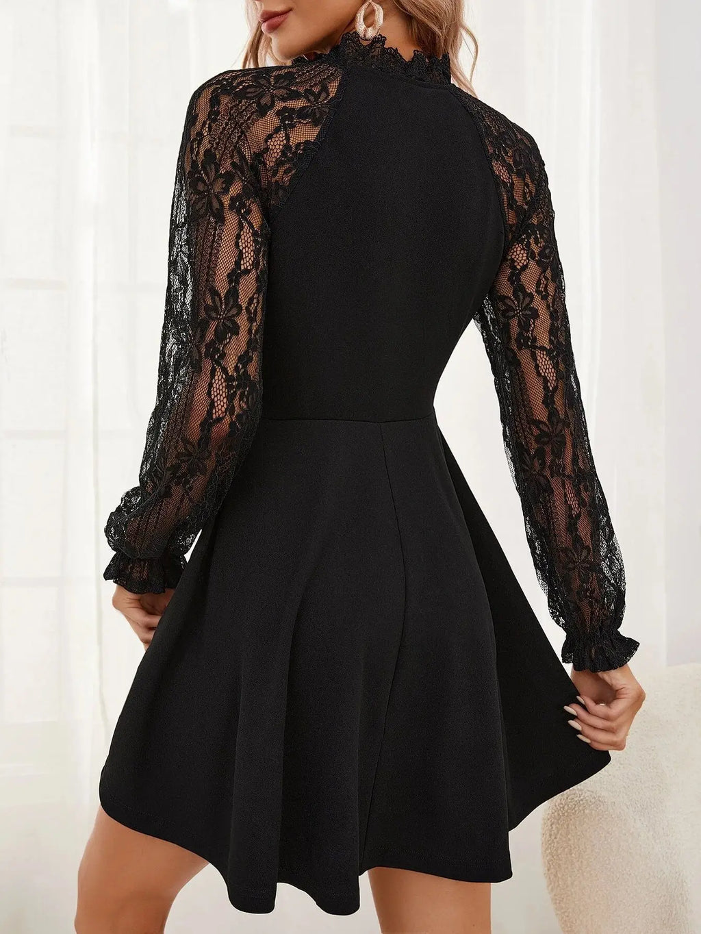 Elegant  Lady Sleeve V-Neck Dress