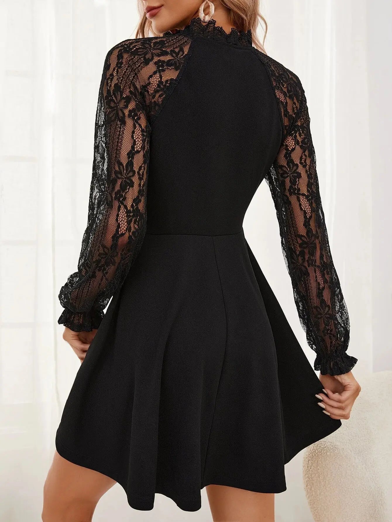Elegant  Lady Sleeve V-Neck Dress
